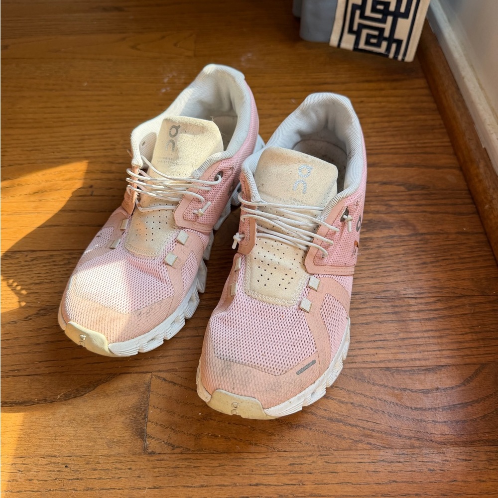 On Running Women’s Pink Cloud-Style Athletic Sneakers